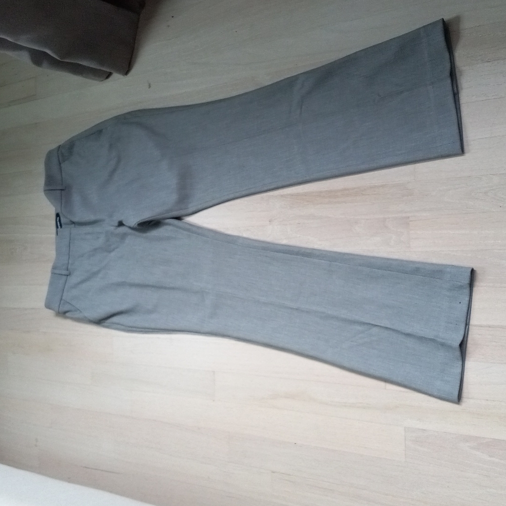 Very pretty new gray pants without tags. Never worn. Size 8R, but no size tag.